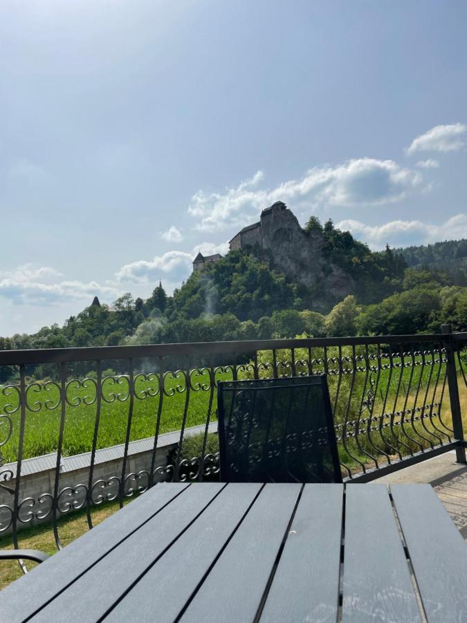 Penzion U Dvoch Levov オラフスキー・ポドザモク エクステリア 写真