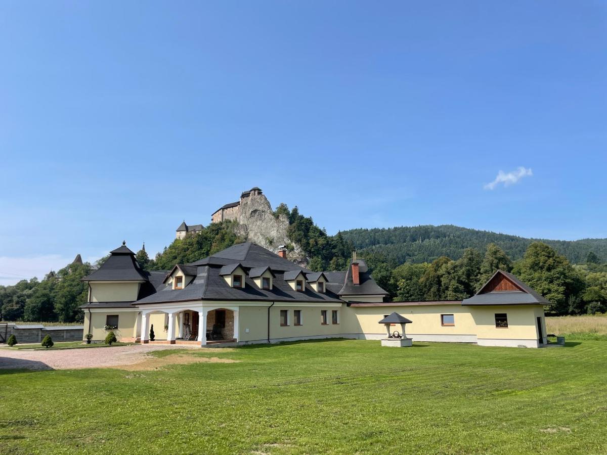 Penzion U Dvoch Levov オラフスキー・ポドザモク エクステリア 写真